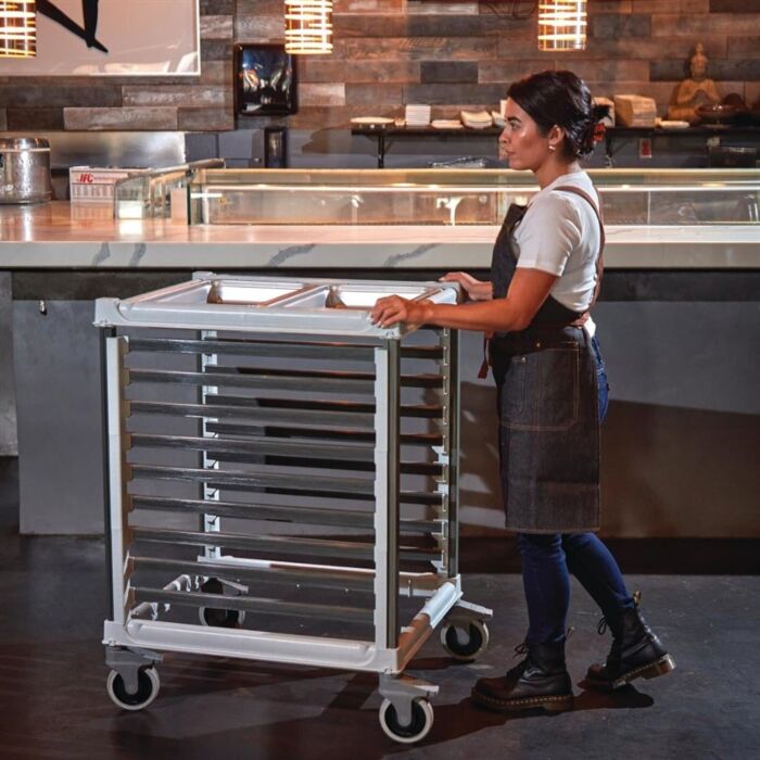 Cambro GN 2/1 trolley 9 etages voor 18x 1/1/ GN bakken
